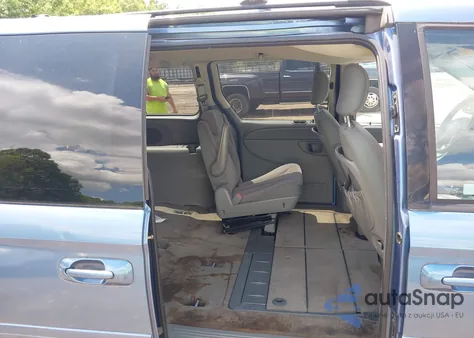 2007 Chrysler Town & Country Lx from USA, damaged, VIN 2A4GP44R47R146955